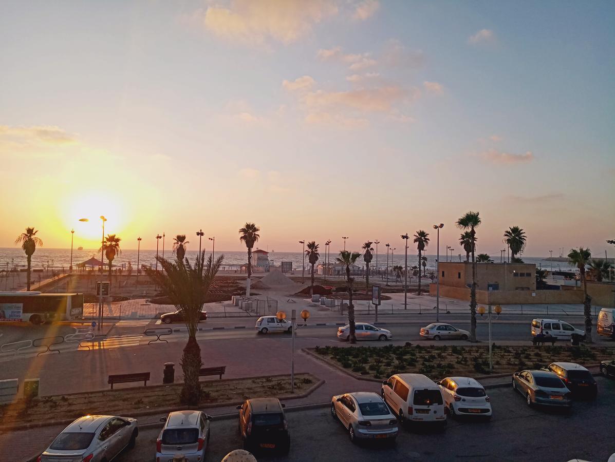 Sur La Mer Hotel Ashdod Exterior photo